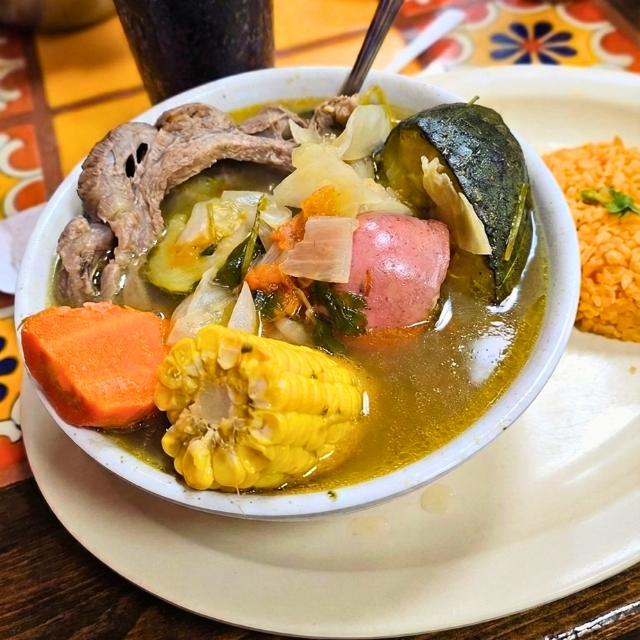Caldo de Res